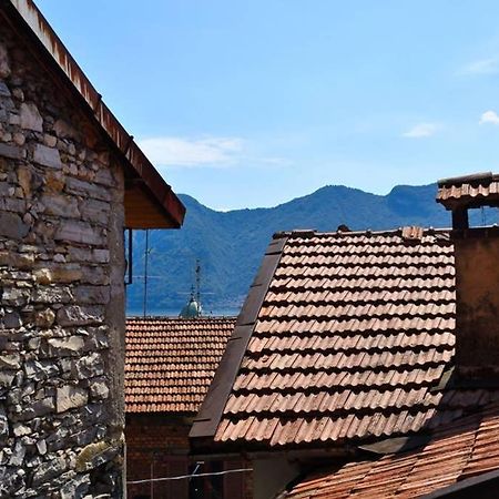 Rocks Apartment Colonno Екстериор снимка