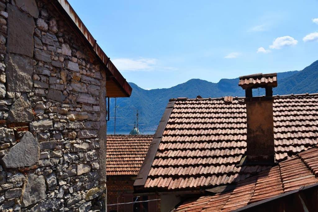 Rocks Apartment Colonno Екстериор снимка